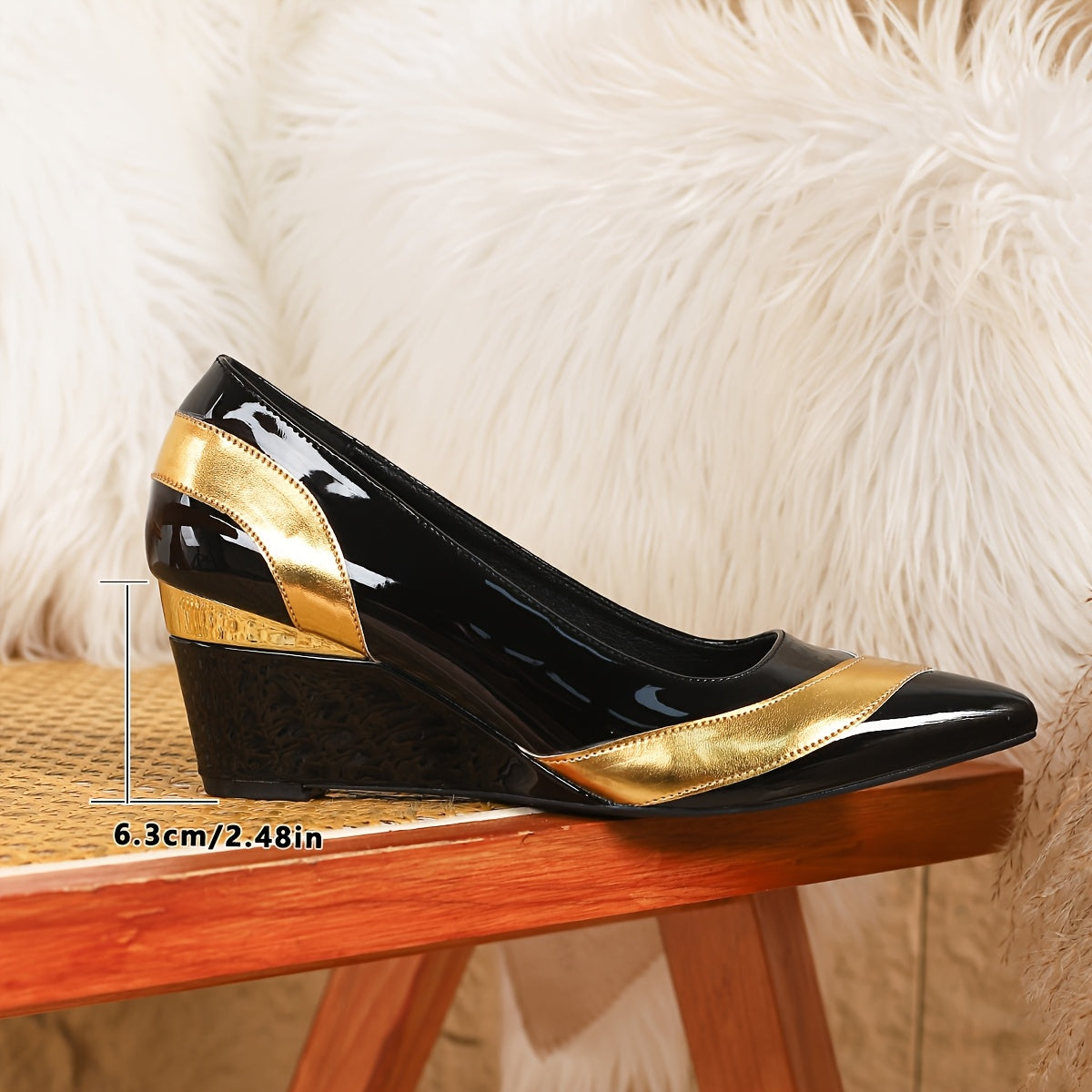 A Pair of Women's Single Shoes with Black and Golden Color, Pointed Toe, Thick-Soled Comfortable Wedge Heels, Fashionable Leisure Elegant High, Shopping Banquet Commuting Single Shoes