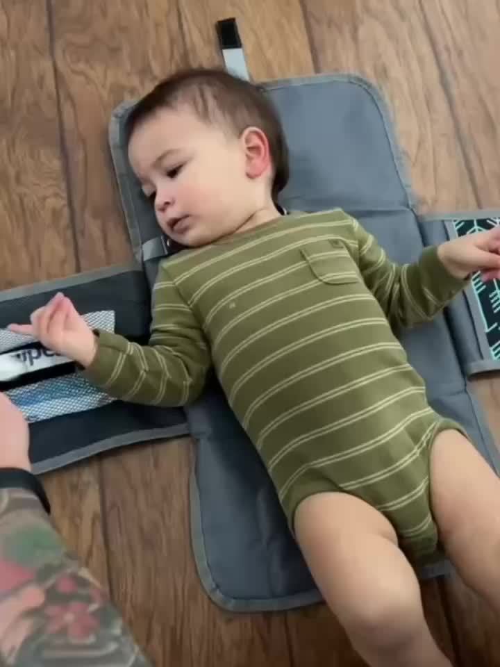 Portable Changing Mat Perfect for Changing Bags Or Changing Tables, One-handed Changing Mat, Travel Changing Mat, Perfect As A Shower Gift, Essential, Unisex - product image 12