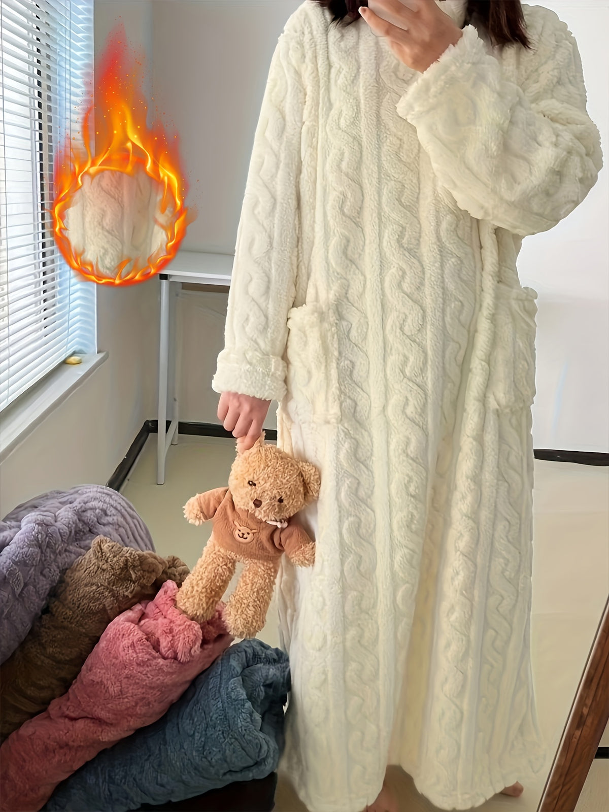 Ladies' Thickened Coral Bathrobe, Super Soft and High-quality Winter Pajamas with Pockets, Machine-washable Long-sleeved Round-neck Bathrobe, Comfortable and - product image 5