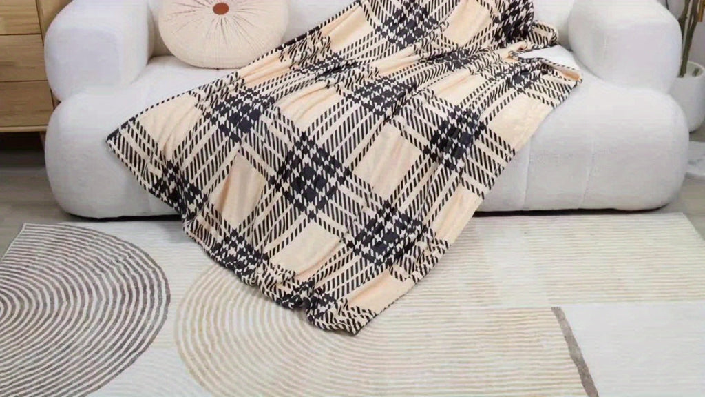 Heart Floral Print Flannel Blanket – 250-300gsm Soft All-Season Throw for Home, Office & Travel, 6 Sizes, Mother's Day Gift - product image 6
