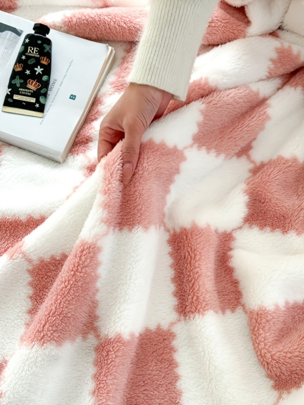 French Plaid Double-Sided Flannel Blanket – Soft Panda & Grid Pattern Throw for Sofa, Bed & Travel, Machine Washable, 6 Designs, 4 Sizes - product image 20