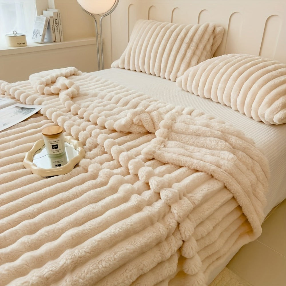 Plush Faux Fur Blanket – Imitation Rabbit Fur 300-350gsm Knit Throw for Sofa, Bed & Travel, All Season, 3 Colors, 2 Sizes - product image 10