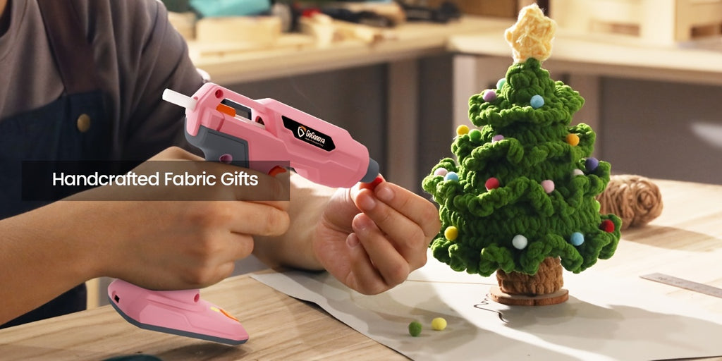 Cordless Hot Glue Gun, An Ideal Christmas Gift, Gogonova Glue Gun 20s Fast Heating, Anti-Drip, Safety Protection Design, USB Rechargeable, Perfect for DIY - product image 15