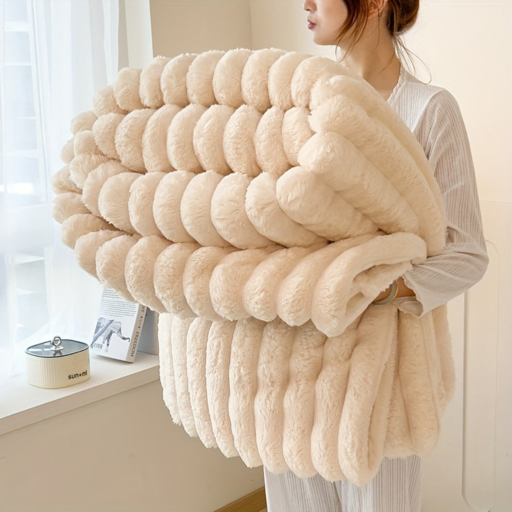Plush Faux Fur Blanket – Imitation Rabbit Fur 300-350gsm Knit Throw for Sofa, Bed & Travel, All Season, 3 Colors, 2 Sizes - product image 5