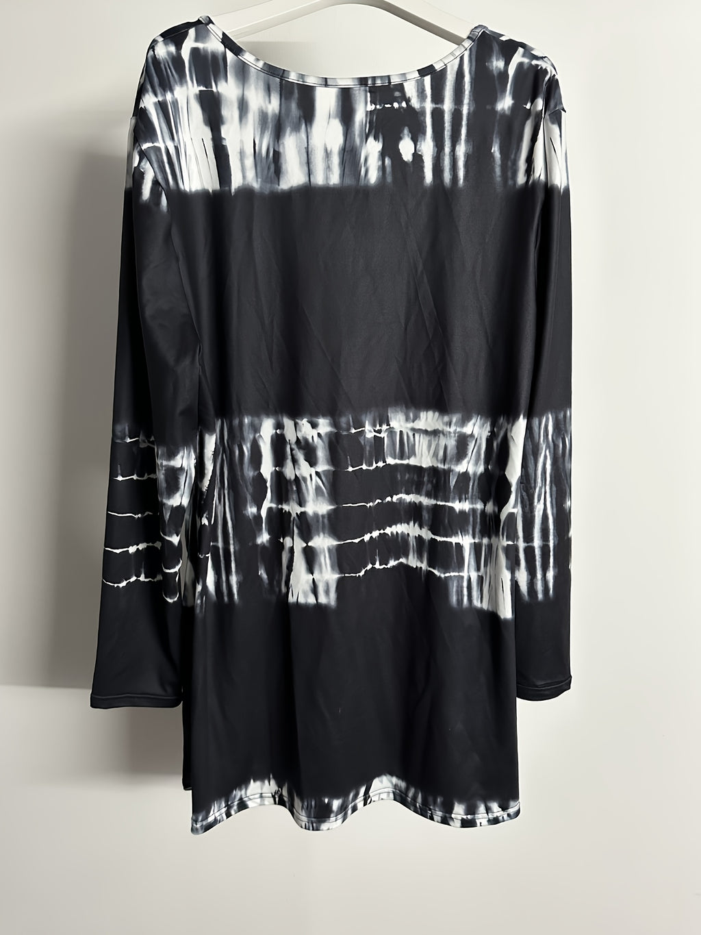 Plus Size, Plus Size Boho Top, Women's Plus Tie Dye Arabesque Print Long Sleeve Round Neck Slight Stretch Tunic Top - product image 9