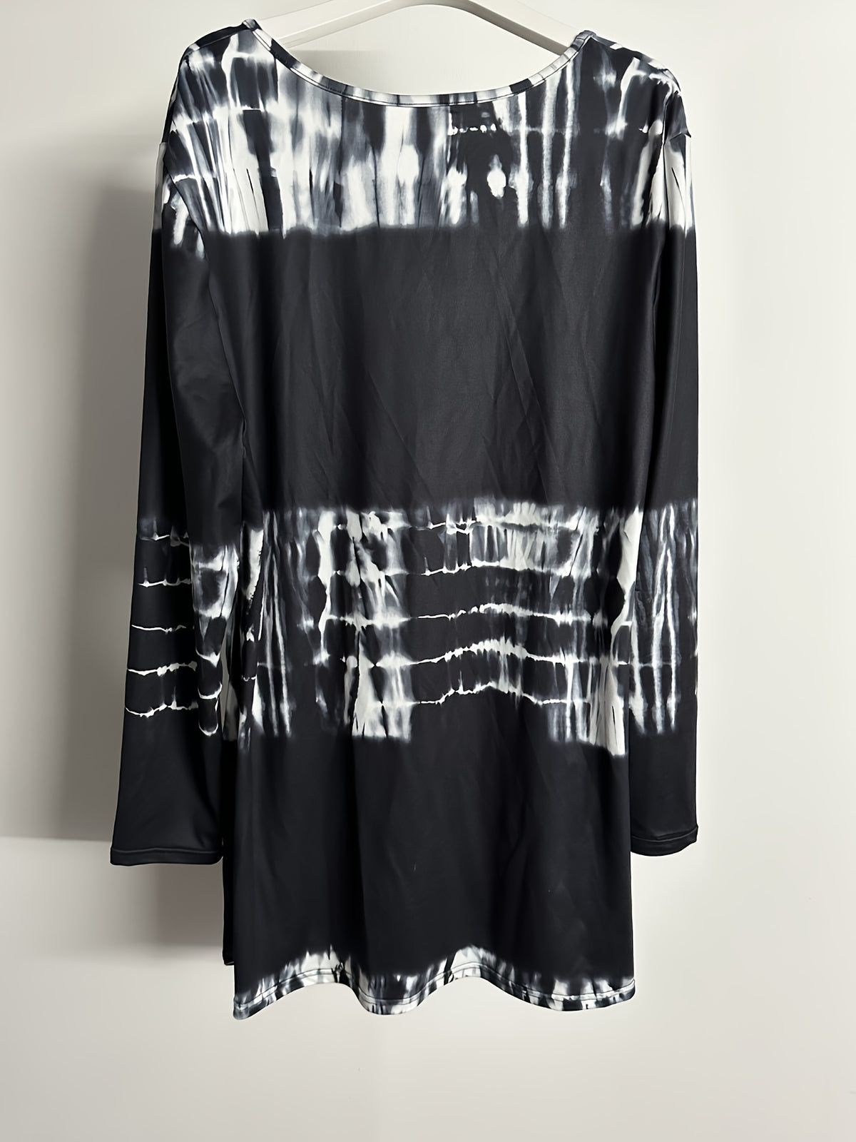 Plus Size, Plus Size Boho Top, Women's Plus Tie Dye Arabesque Print Long Sleeve Round Neck Slight Stretch Tunic Top - product image 9
