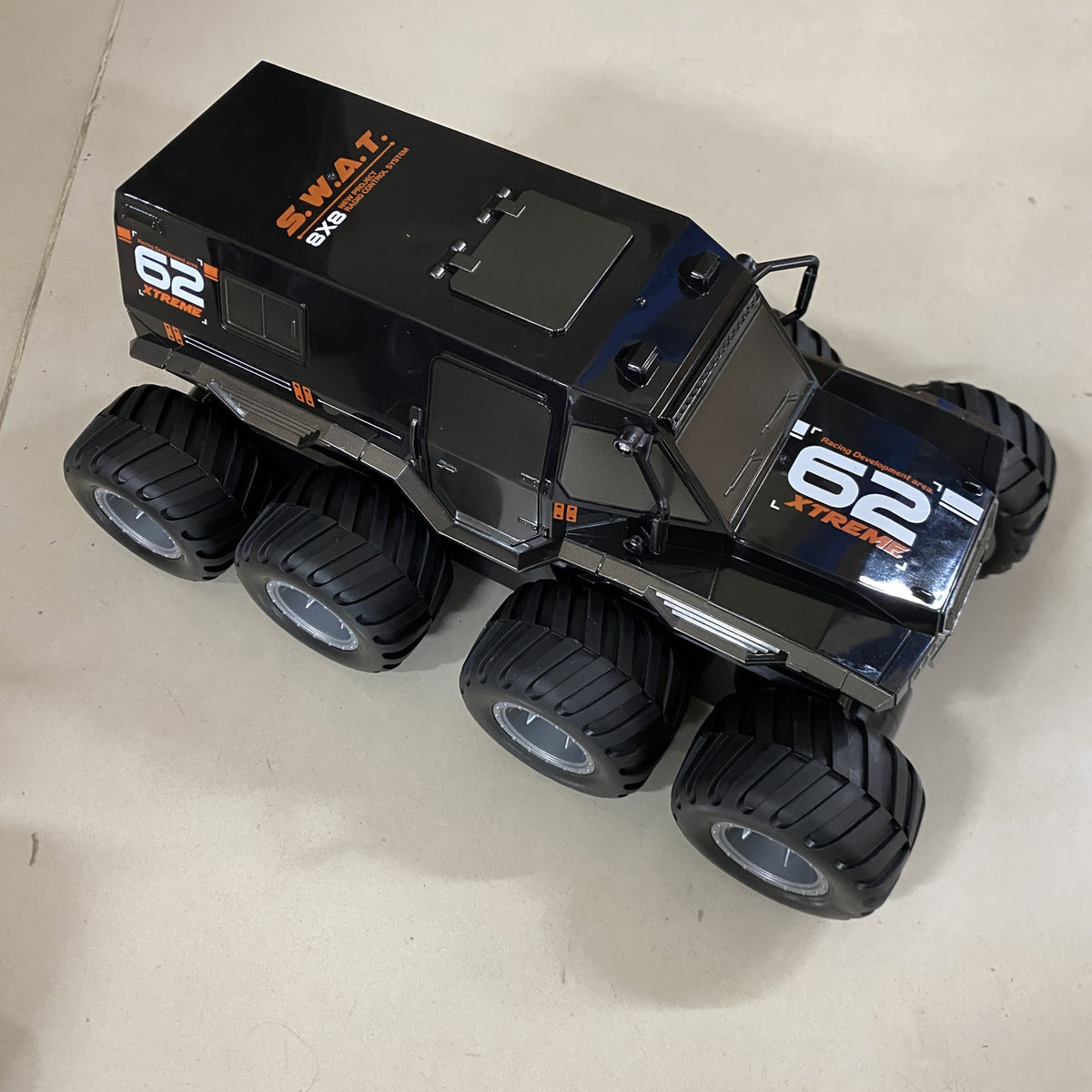 Amphibious RC Truck 8-Wheel Drive 4-Motor Off-Road Climbing Remote Control Armored Vehicle, Oversized All-Terrain Land & Water Military Truck Toy | Epic Gift - product image 14