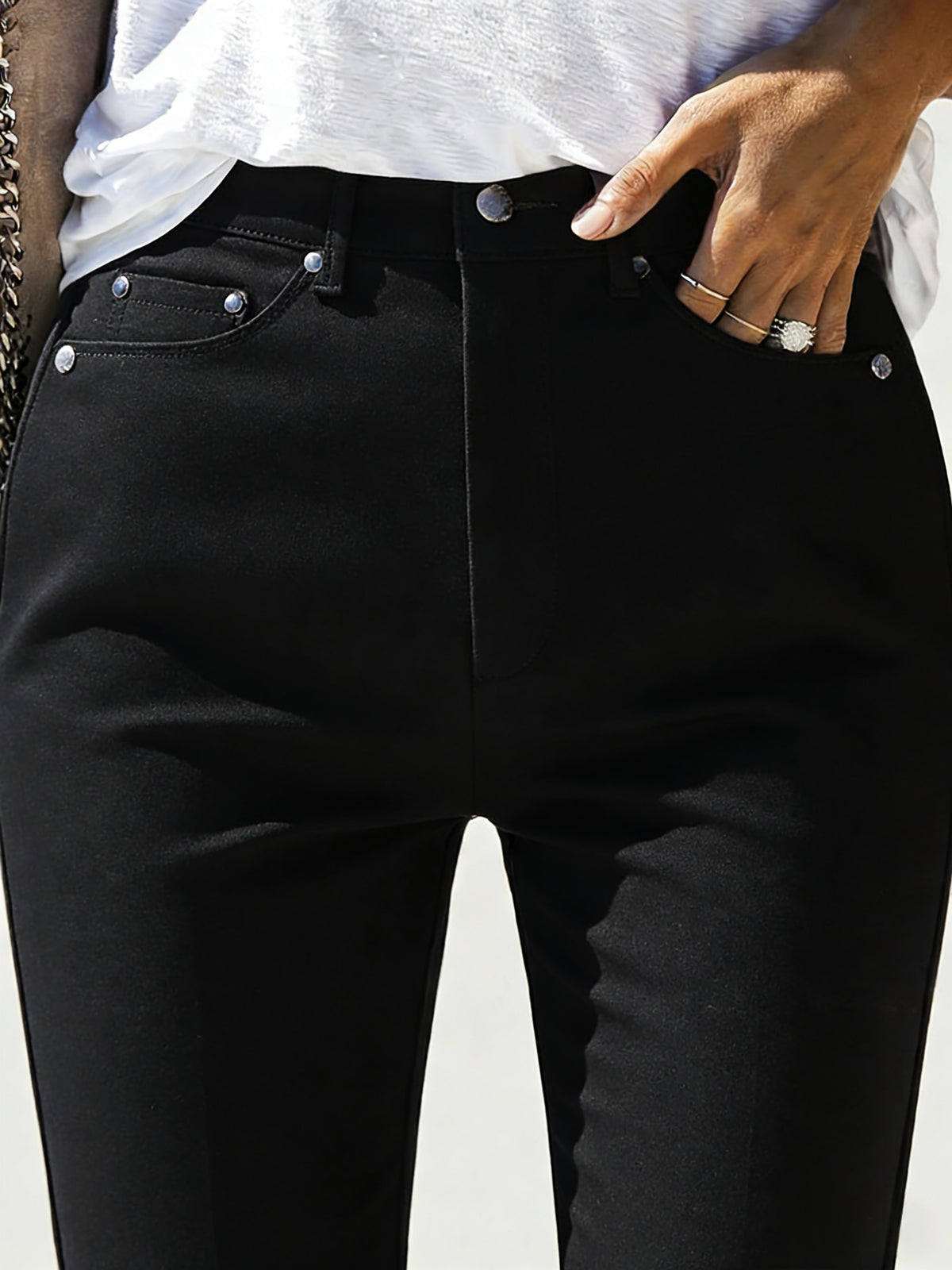 Women's Stylish Slim-Fit Jeans Made from Stretchy Material, Perfect for Casual Outings and Suitable for Any Season - product image 7