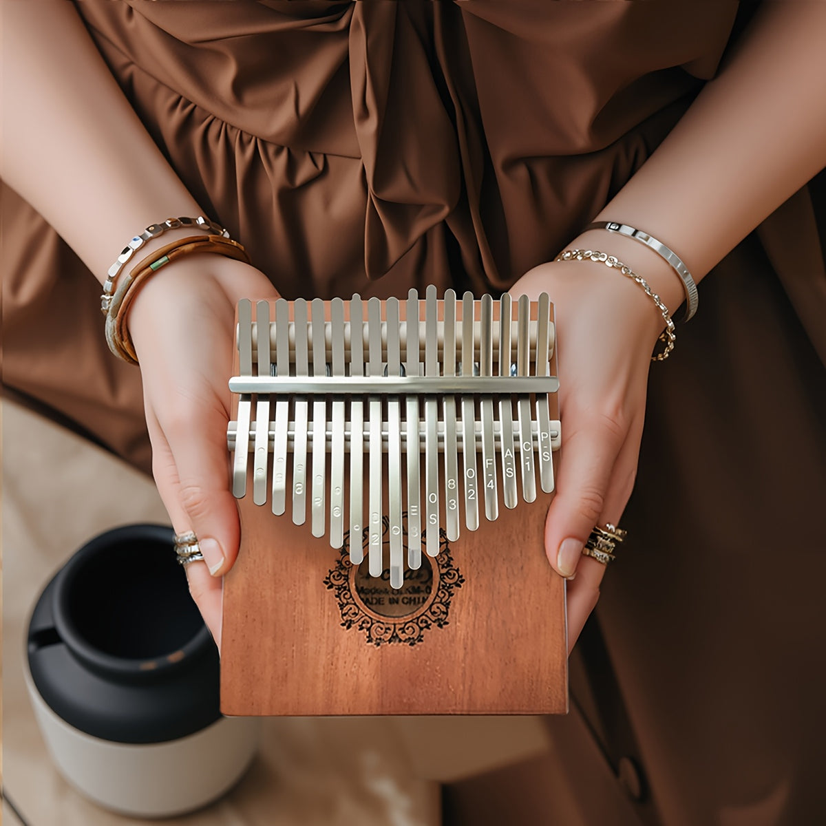 Portable 17 Key Thumb Piano, Finger Piano, Vintage Style Finger Piano With Learning Guide and Tuning Stick For Beginners - product image