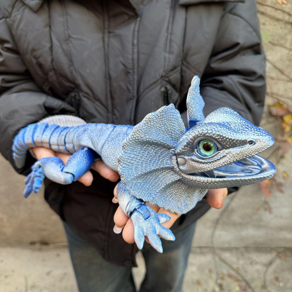 Frilled Neck Lizard Figurine 3D Printed | Large Umbrella Lizard Animal Sculpture 8 Color Styles, Reptile Collectible Desk Decor Unique Gift for Reptile Lovers Kids Teens Adults