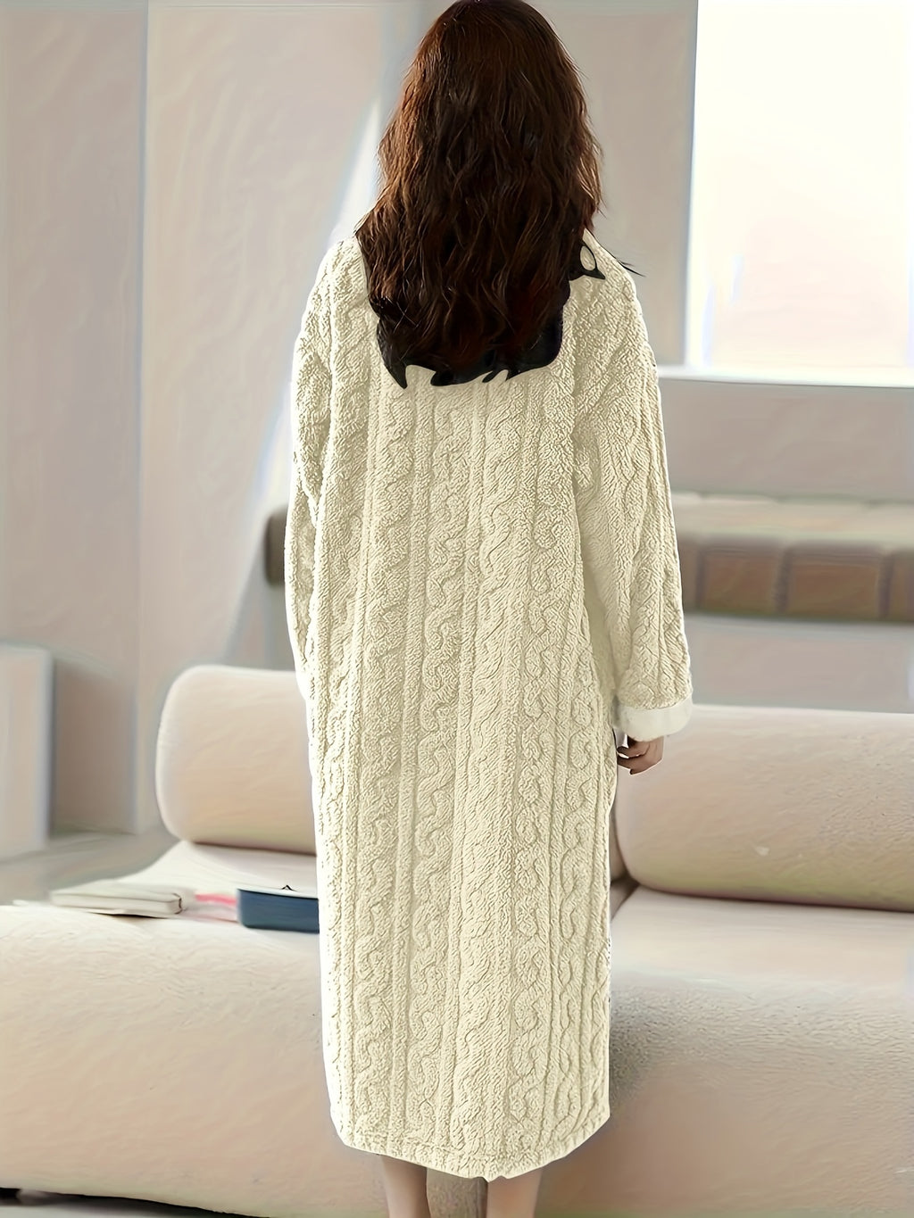 Ladies' Thickened Coral Bathrobe, Super Soft and High-quality Winter Pajamas with Pockets, Machine-washable Long-sleeved Round-neck Bathrobe, Comfortable and - product image 6