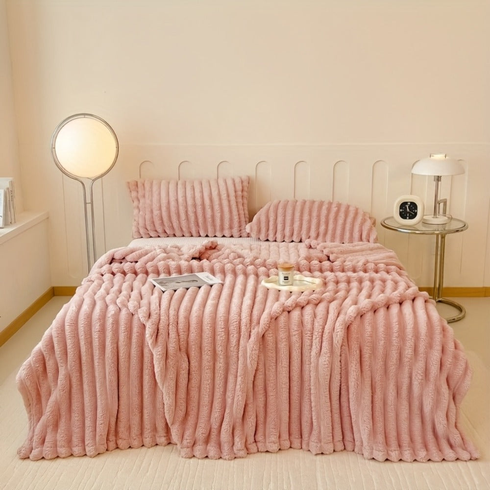 Plush Faux Fur Blanket – Imitation Rabbit Fur 300-350gsm Knit Throw for Sofa, Bed & Travel, All Season, 3 Colors, 2 Sizes - product image 9