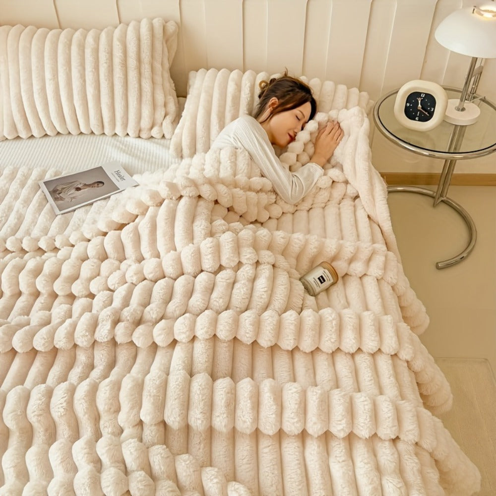 Plush Faux Fur Blanket – Imitation Rabbit Fur 300-350gsm Knit Throw for Sofa, Bed & Travel, All Season, 3 Colors, 2 Sizes - product image 16