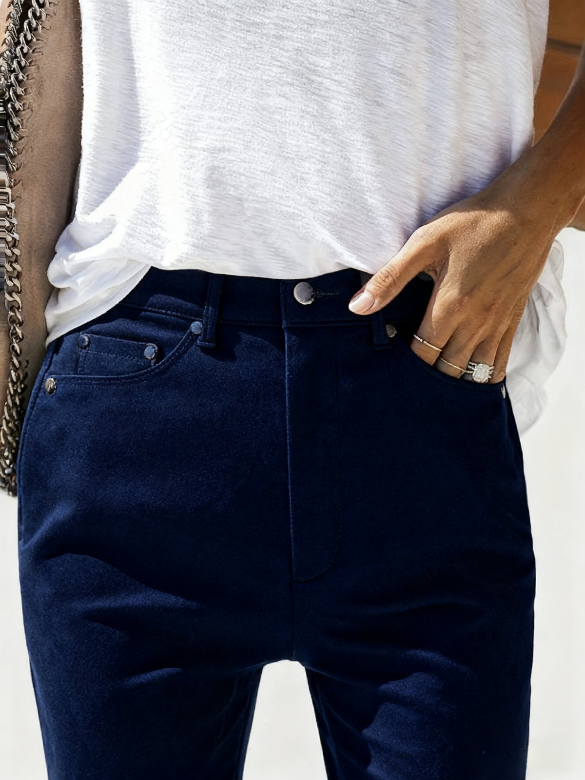 Women's Stylish Slim-Fit Jeans Made from Stretchy Material, Perfect for Casual Outings and Suitable for Any Season - product image 17